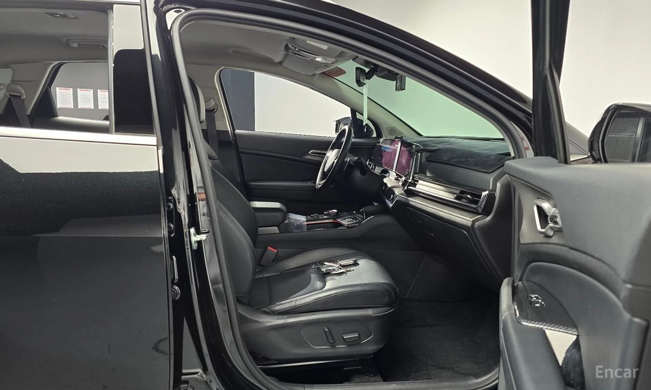 Kia Sportage 1.6L-TURBO* SIGNATURE* DIGITAL* CARBON-INTERIOR* , снимка 13 - Автомобили и джипове - 54544873