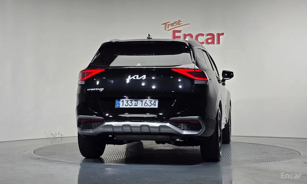 Kia Sportage 1.6L-TURBO* SIGNATURE* DIGITAL* CARBON-INTERIOR* , снимка 4 - Автомобили и джипове - 54544873