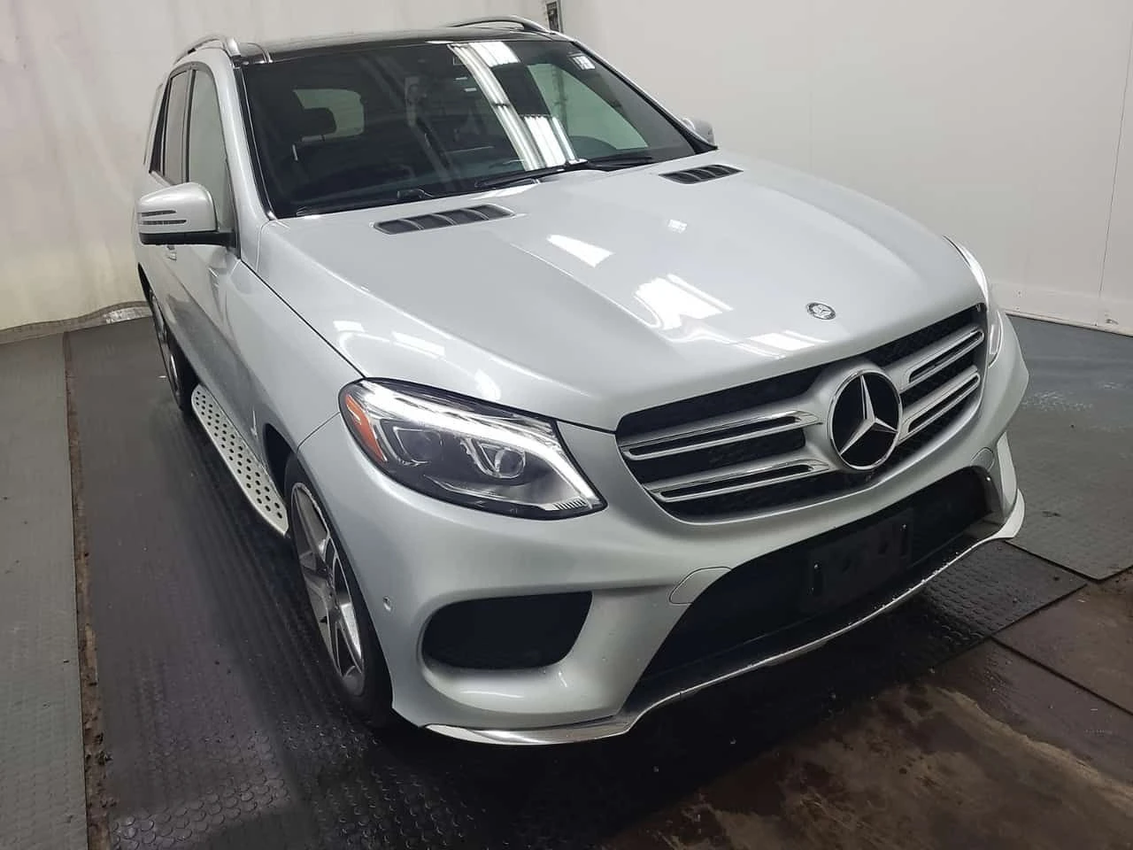 Mercedes-Benz GLE 350 * DIESEL * Без инциденти * CARFAX * 135k km * , снимка 2 - Автомобили и джипове - 54593029