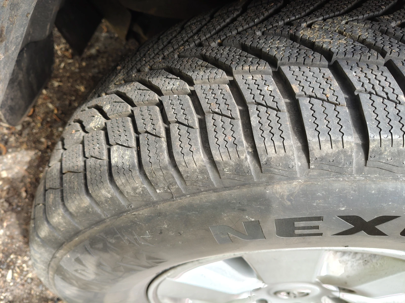 Toyota Hilux, снимка 10 - Автомобили и джипове - 54780893