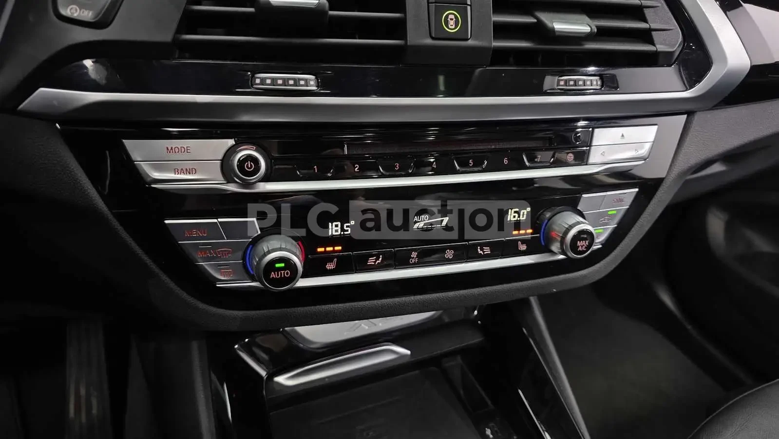 BMW X3 20d xDrive| КАМЕРА| DIST| PANO| HUD| ВКЛ.ТЕХНОТЕСТ, снимка 11 - Автомобили и джипове - 55091111