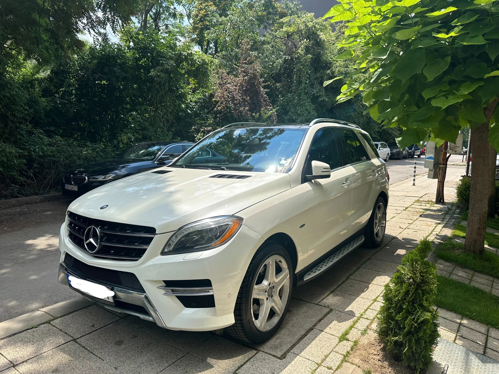 Mercedes-Benz ML 350 AMG 4-MATIC BLUETEC