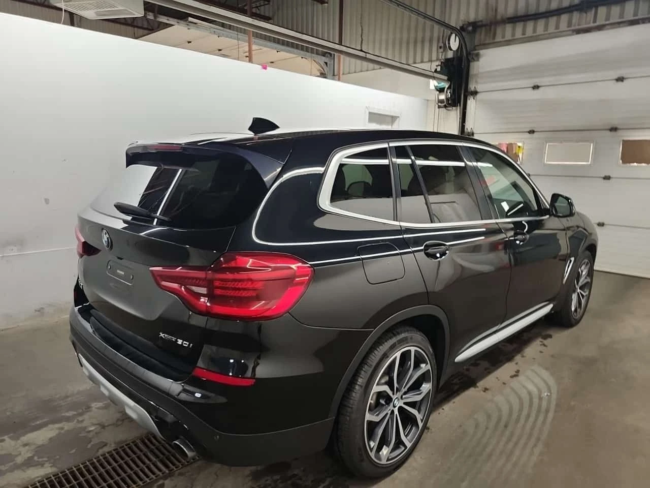 BMW X3 * XDRIVE30I * CARFAX * БЕЗ ПЪРВОНАЧАЛНА ВНОСКА, снимка 3 - Автомобили и джипове - 55301256