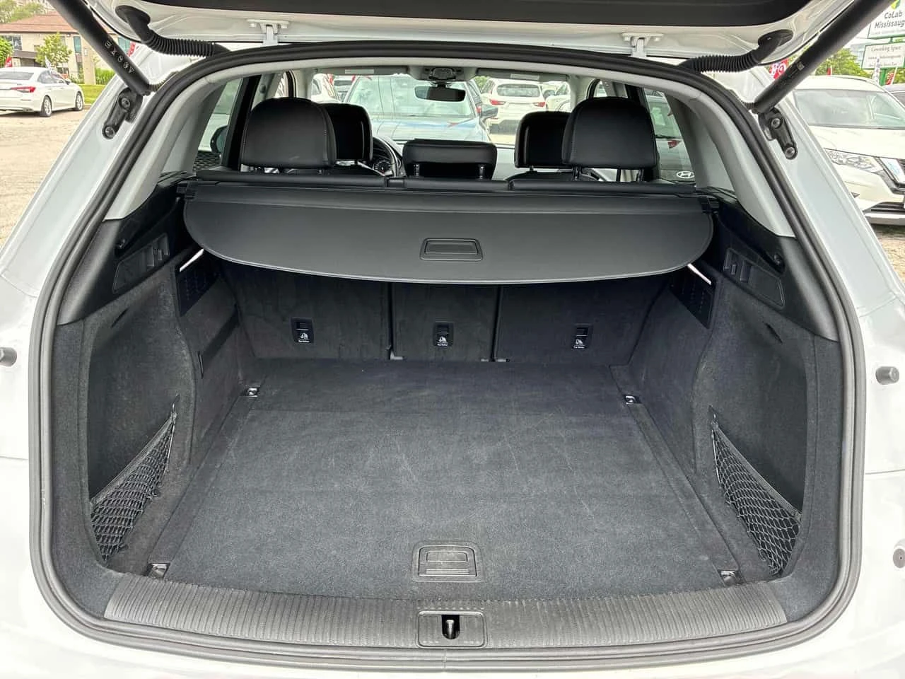 Audi Q5 * Komfort * CARFAX * , снимка 14 - Автомобили и джипове - 55609153