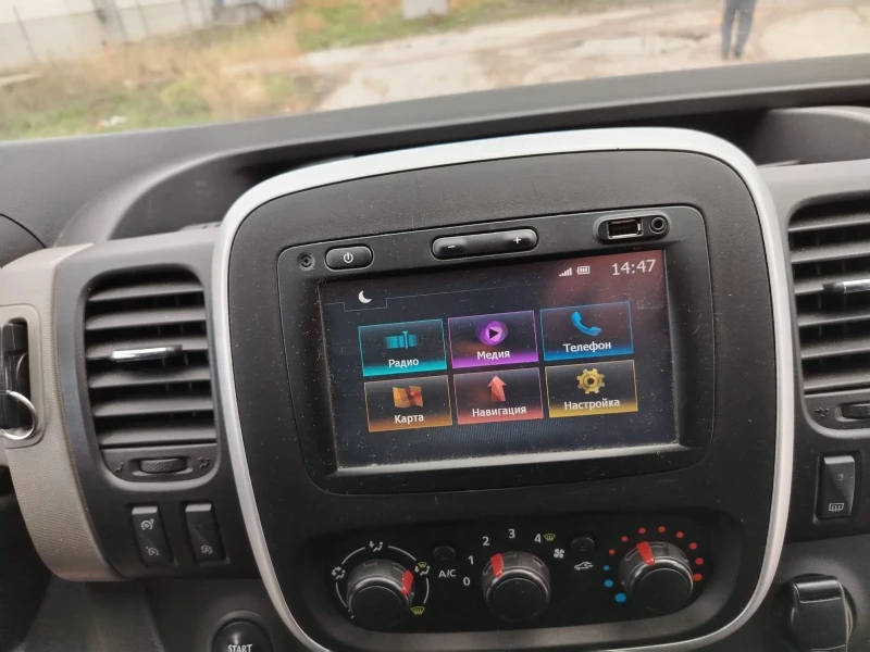 Renault Trafic, снимка 6 - Бусове и автобуси - 53583318