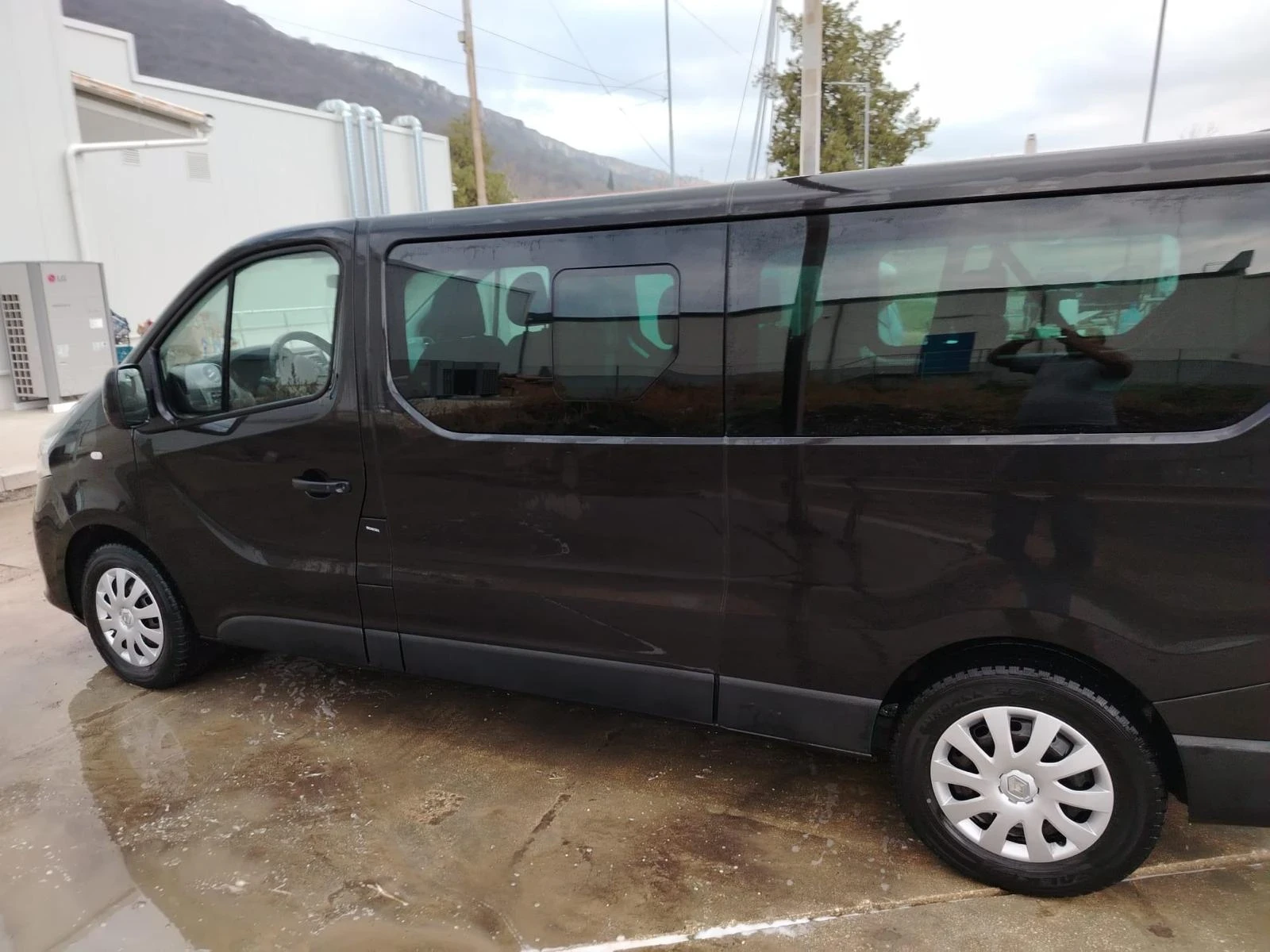 Renault Trafic  - изображение 10