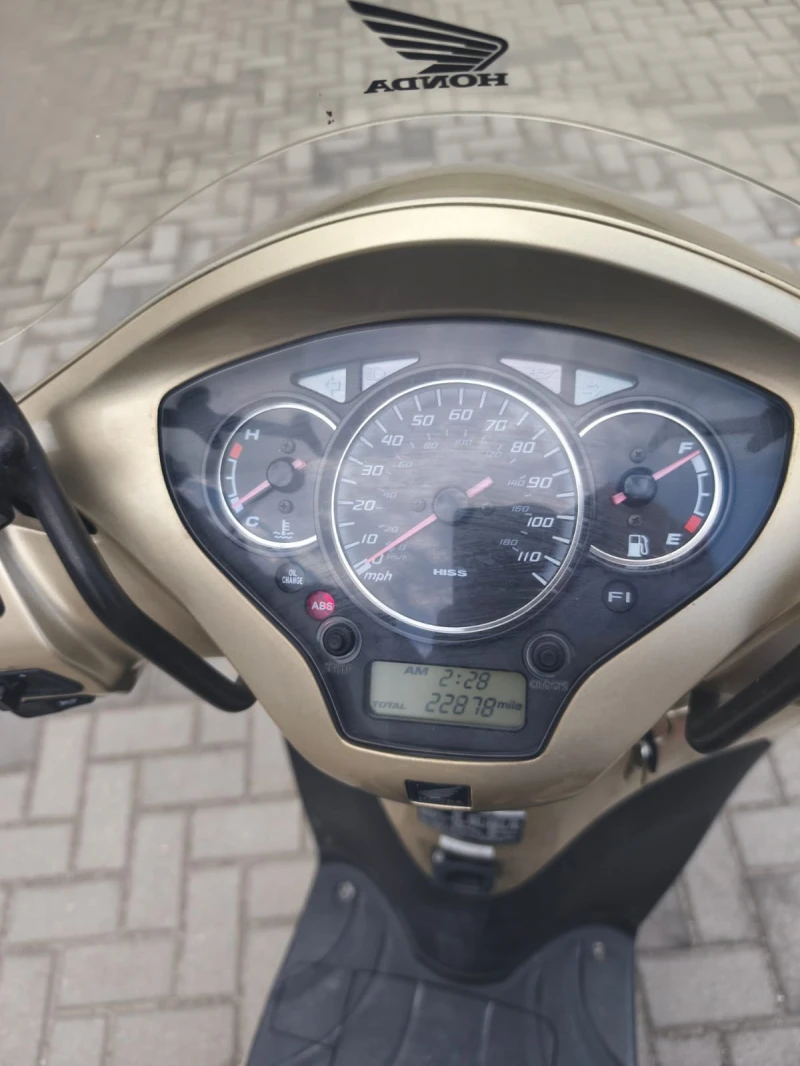 Honda Sh 300i, снимка 2 - Мотоциклети и мототехника - 52340746