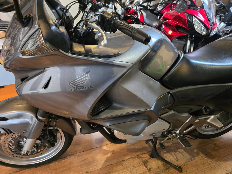 Honda Deauville 700i, снимка 8 - Мотоциклети и мототехника - 52770714