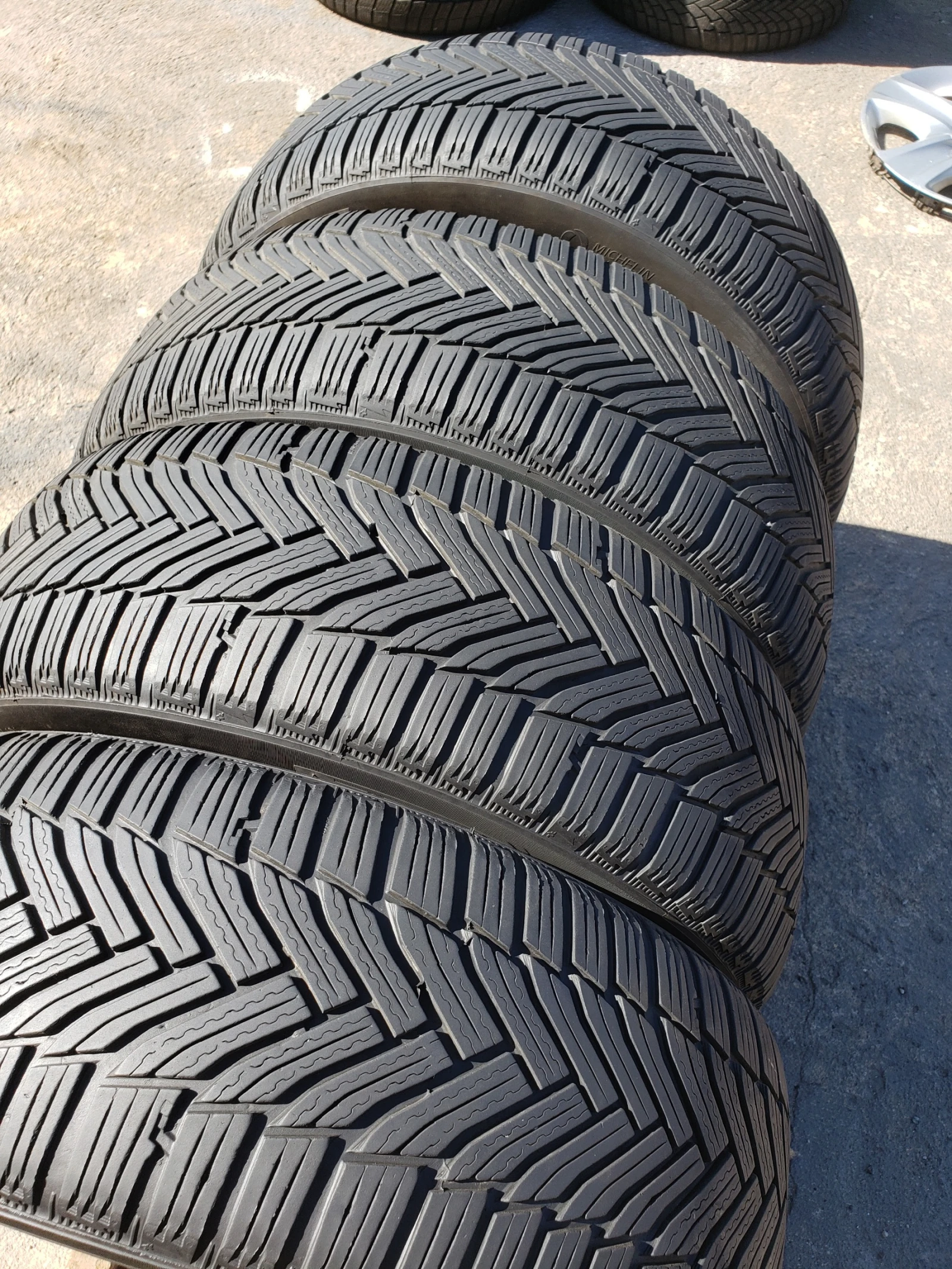 ���� 205/55R17 | Mobile.bg � ����������� 4