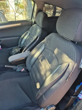 Opel Astra GTC, снимка 6