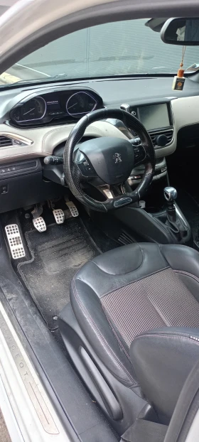 Peugeot 208 GT Line, снимка 11