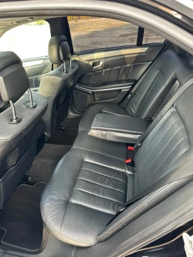 Mercedes-Benz E 220, снимка 13