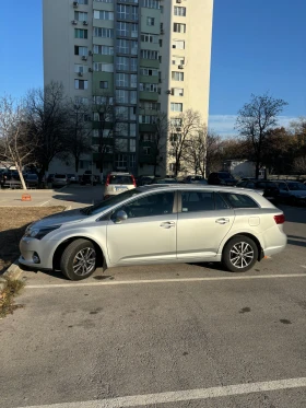 Toyota Avensis 1.8 i, снимка 1