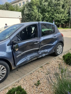 Обява за продажба на Renault Clio ~3 000 лв. - изображение 2