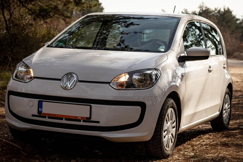 VW Up, снимка 2 - Автомобили и джипове - 46924797