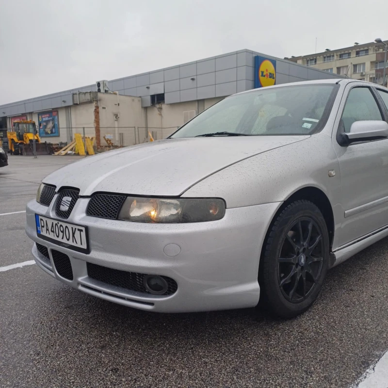 Seat Leon, снимка 3 - Автомобили и джипове - 48168765