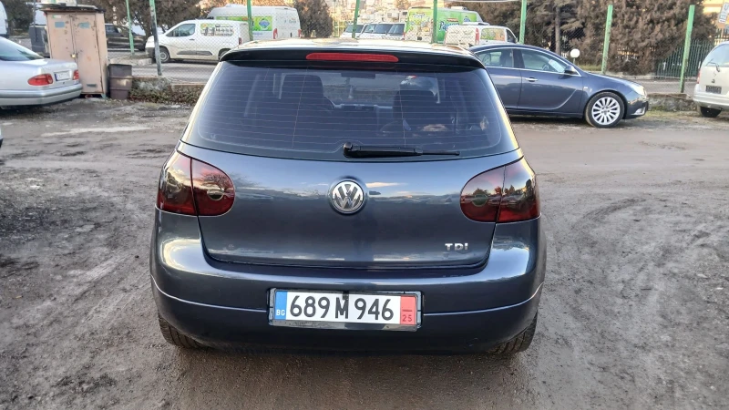 VW Golf 1.9TDI НАВИГАЦИЯ , снимка 6 - Автомобили и джипове - 48603604