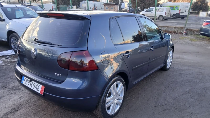 VW Golf 1.9TDI НАВИГАЦИЯ , снимка 4 - Автомобили и джипове - 48603604