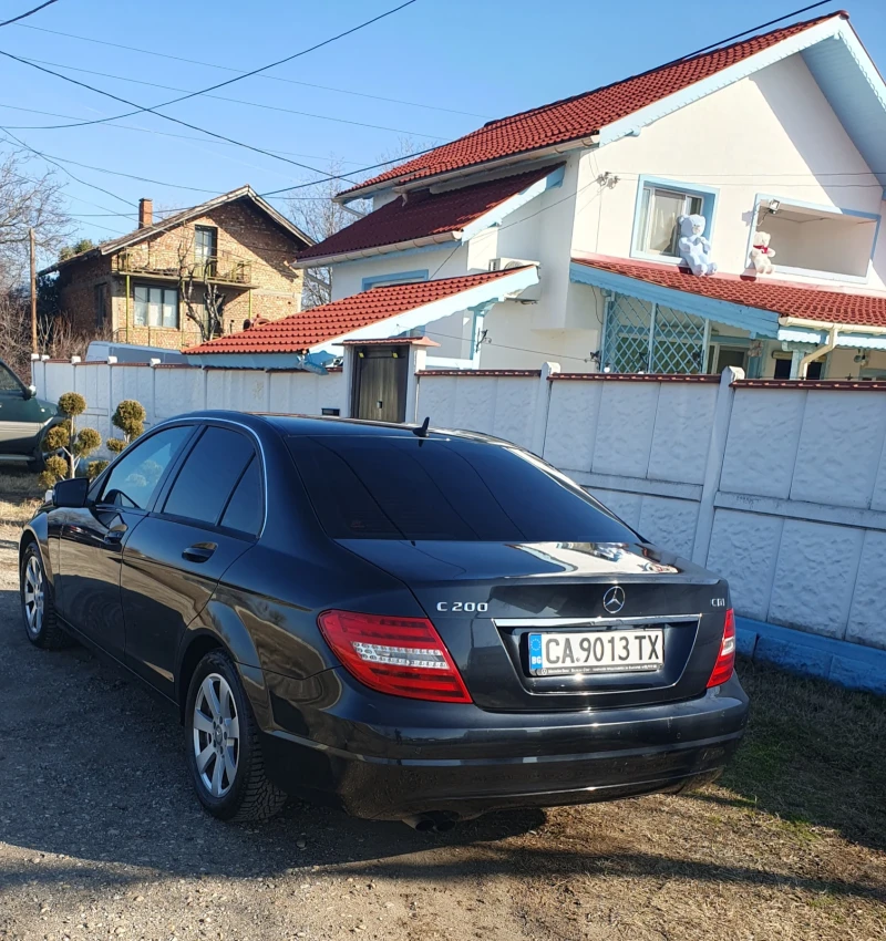 Mercedes-Benz 200 C, снимка 2 - Автомобили и джипове - 48745749