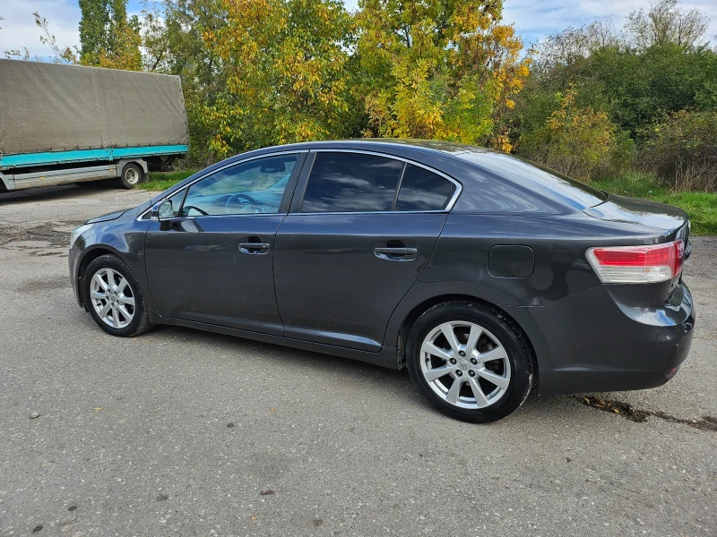 Toyota Avensis 2.0 D-4D 126к.с, снимка 5 - Автомобили и джипове - 48838353