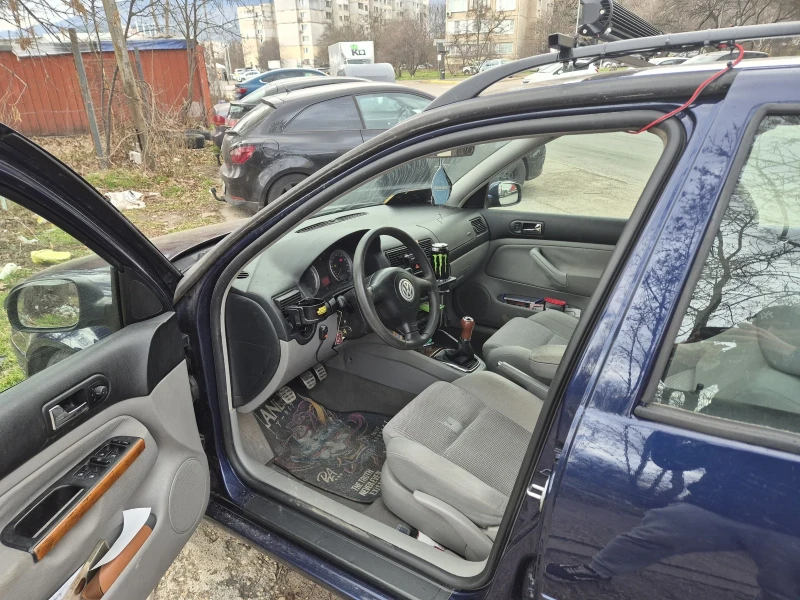 VW Golf 1.8t , снимка 7 - Автомобили и джипове - 53007366