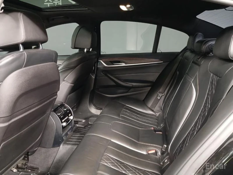 BMW 530, снимка 8 - Автомобили и джипове - 53191628