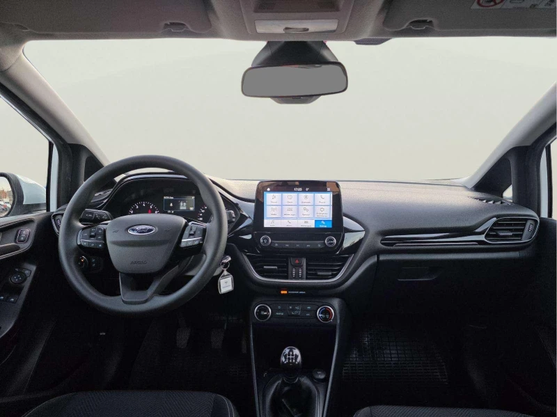 Ford Fiesta 1.1, снимка 11 - Автомобили и джипове - 53268442