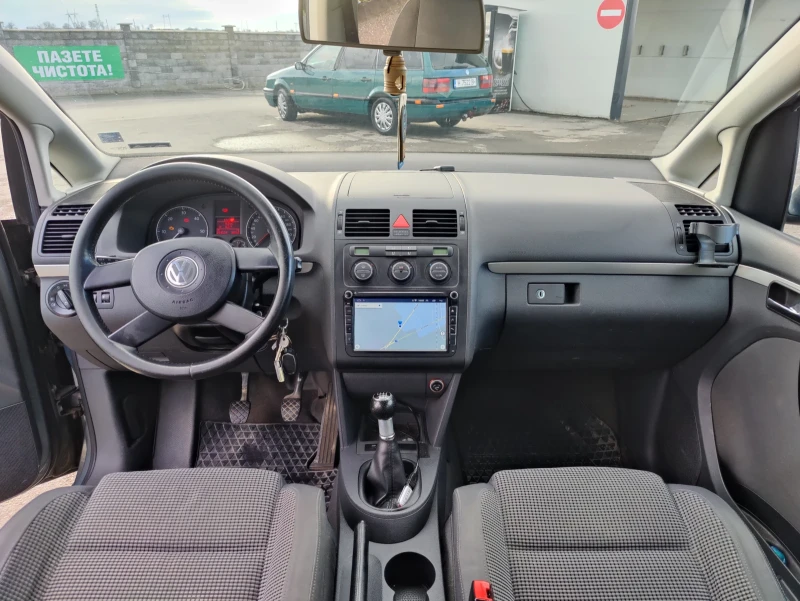 VW Touran, снимка 11 - Автомобили и джипове - 53587201