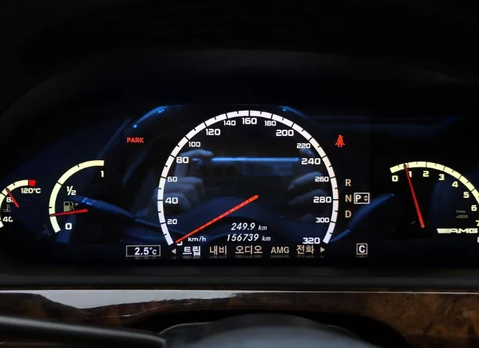 Mercedes-Benz S 63 AMG  - изображение 8