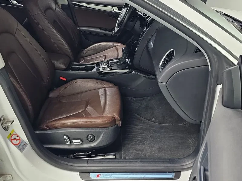 Audi A5 2.0 TDI Quattro, снимка 10 - Автомобили и джипове - 54145943