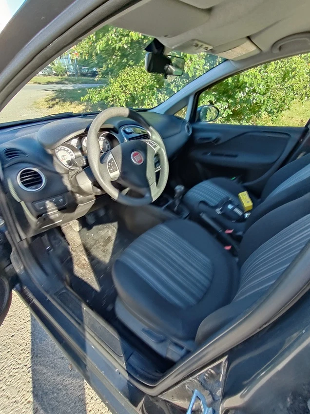 Fiat Punto 1.2 i, снимка 8 - Автомобили и джипове - 55496430