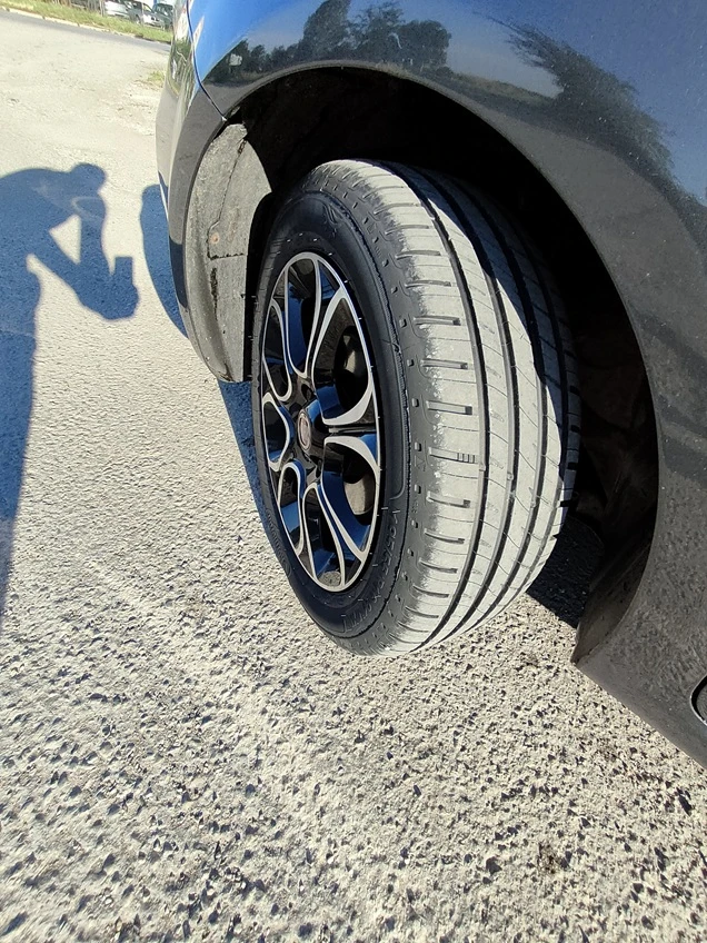 Fiat Punto 1.2 i, снимка 12 - Автомобили и джипове - 55496430