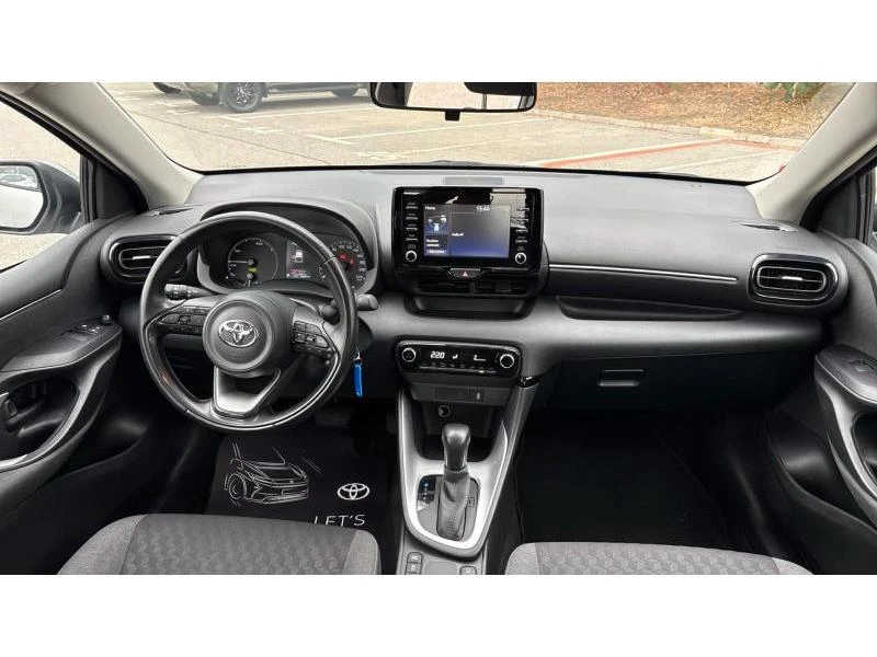 Toyota Yaris 1.5HSD ACTIVE, снимка 8 - Автомобили и джипове - 56494829
