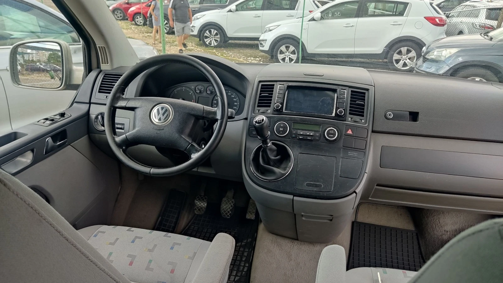 VW Multivan 2.5TDI 4x4 - изображение 5