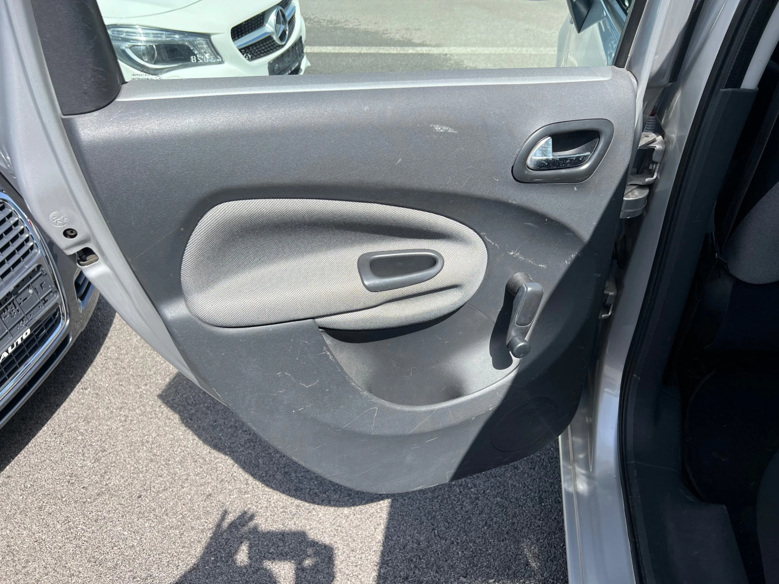 Citroen C3 Picasso 1.6 HDI, снимка 6 - Автомобили и джипове - 56699450