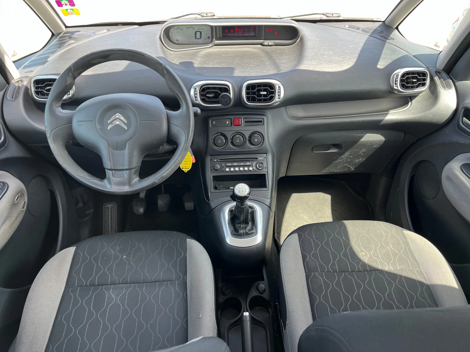 Citroen C3 Picasso 1.6 HDI, снимка 10 - Автомобили и джипове - 56699450