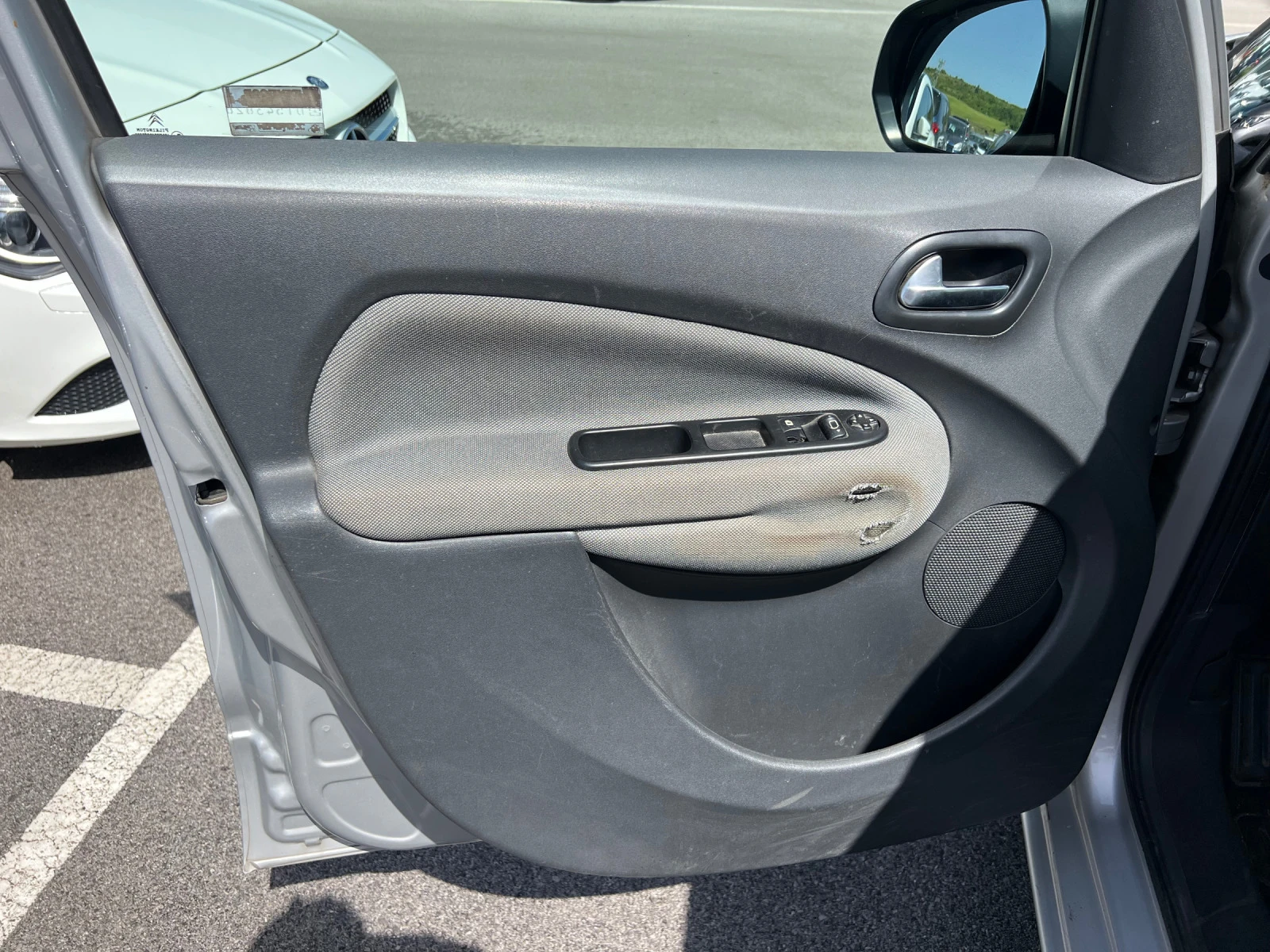 Citroen C3 Picasso 1.6 HDI, снимка 4 - Автомобили и джипове - 56699450