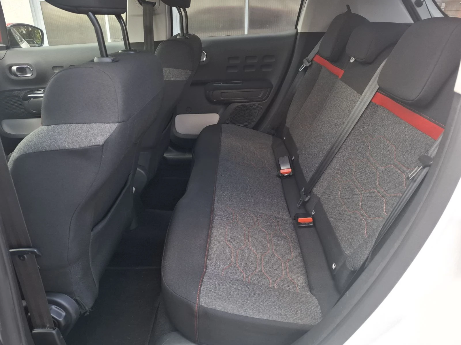 Citroen C3 1.2i - АВТОМАТИК - EURO6B - изображение 9