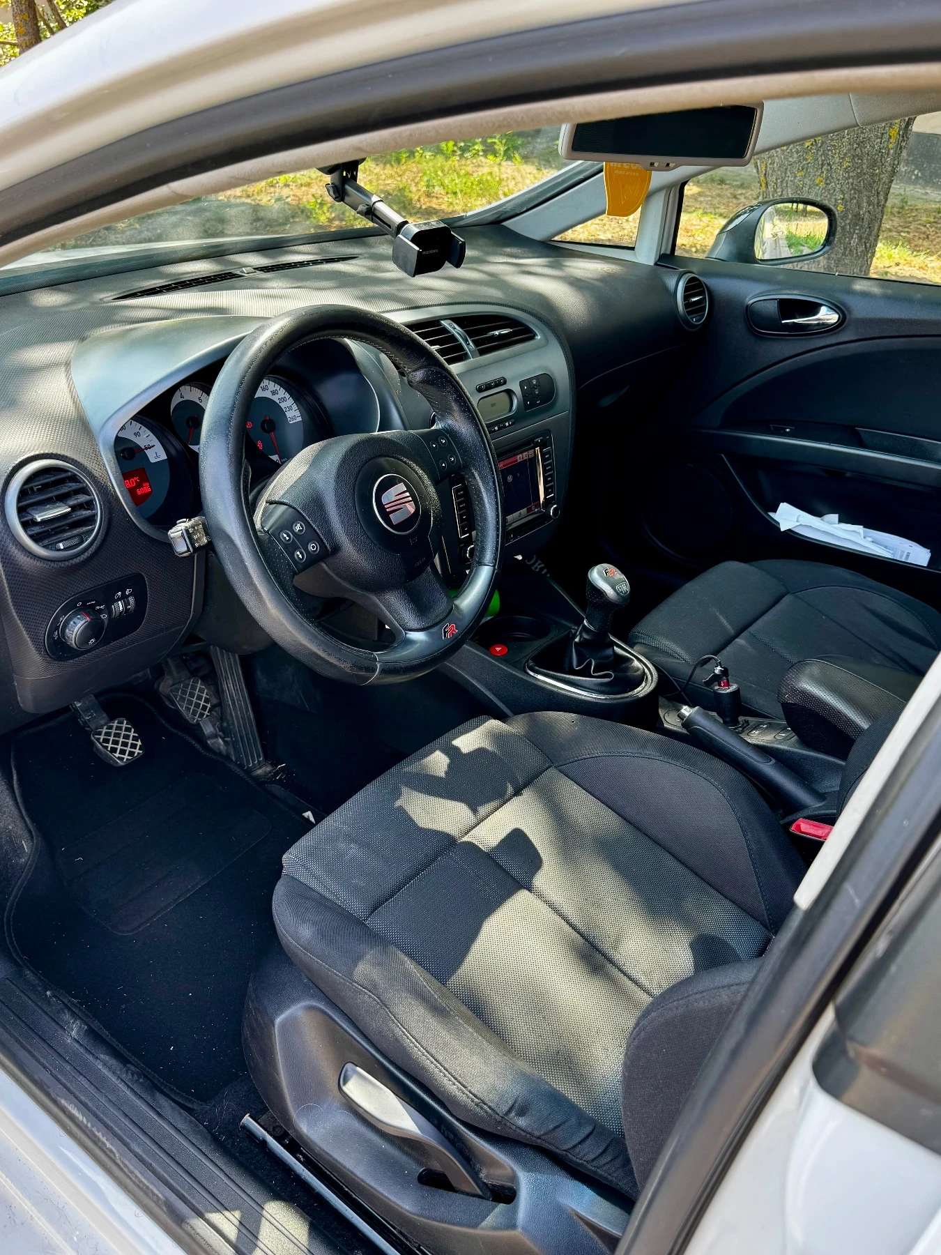 Seat Leon 2.0 tdi - изображение 8