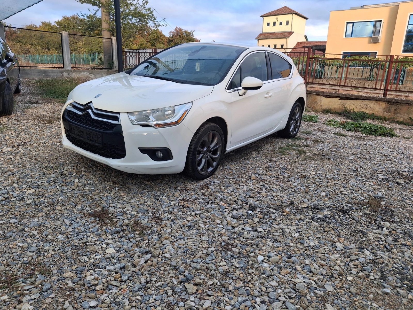 Citroen DS4 1.6HDI - изображение 3