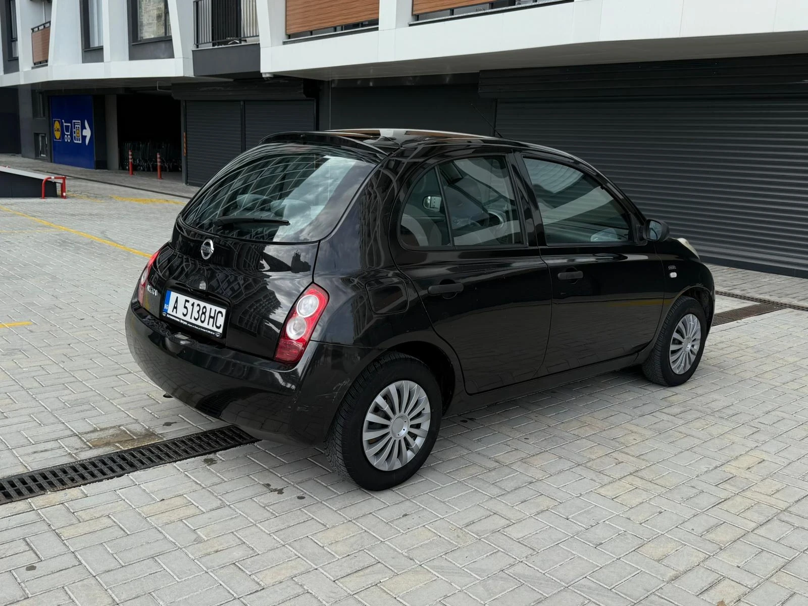 Nissan Micra 1.3i - изображение 4
