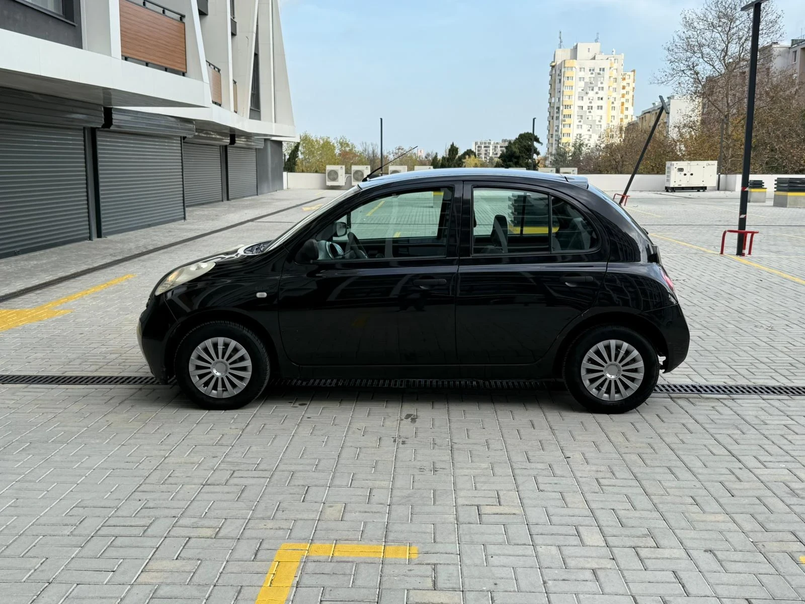 Nissan Micra 1.3i - изображение 6
