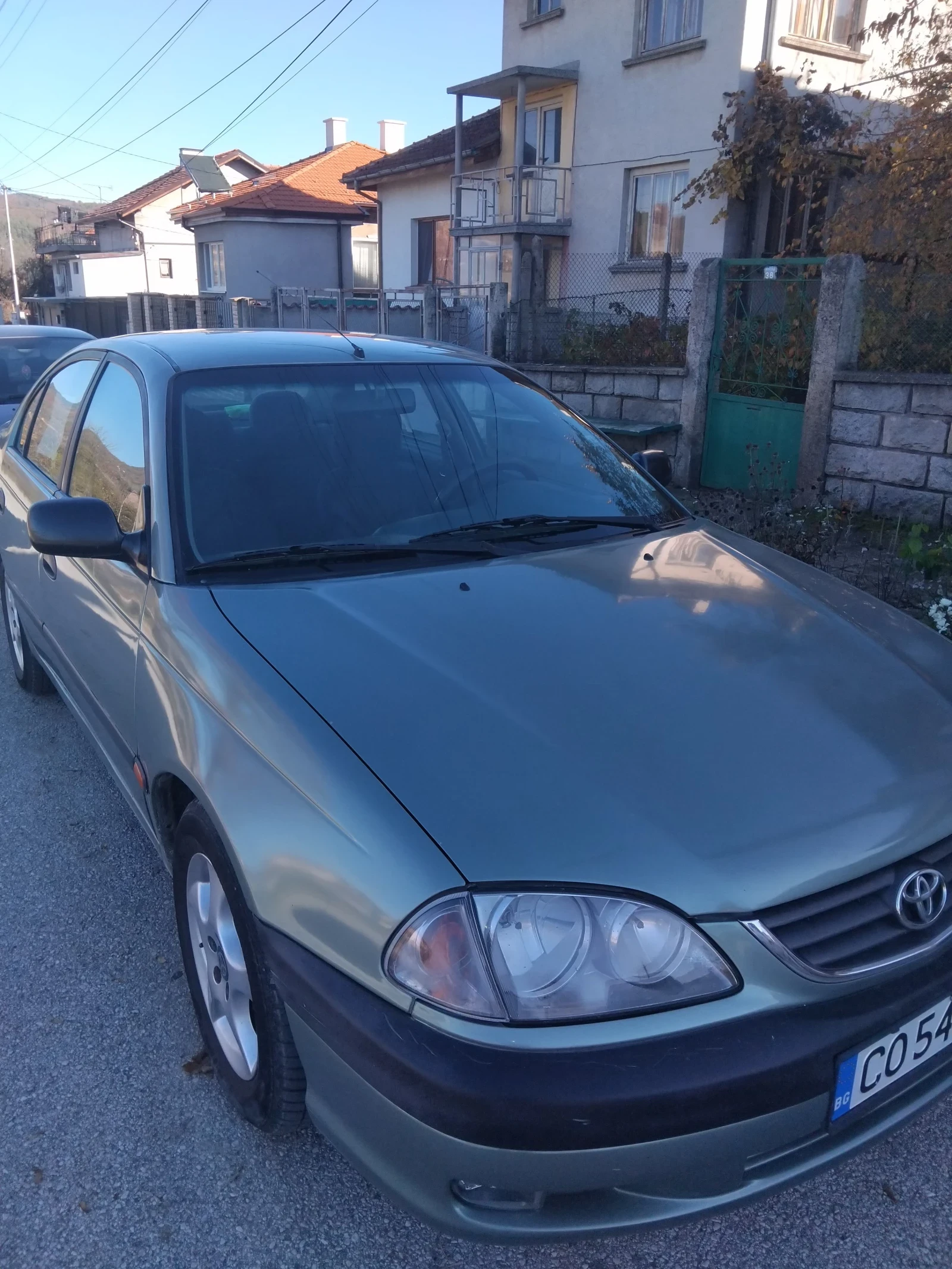 Toyota Avensis  - изображение 2