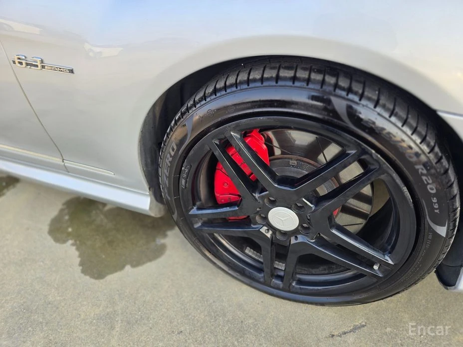 Mercedes-Benz CL 63 AMG  - изображение 6