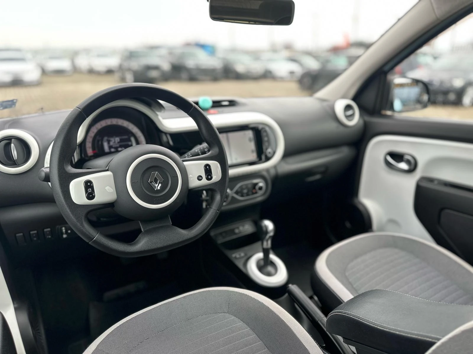 Renault Twingo / �������� �� ��������� �� 2032 ��� 160000 �� / | Mobile.bg � ����������� 9