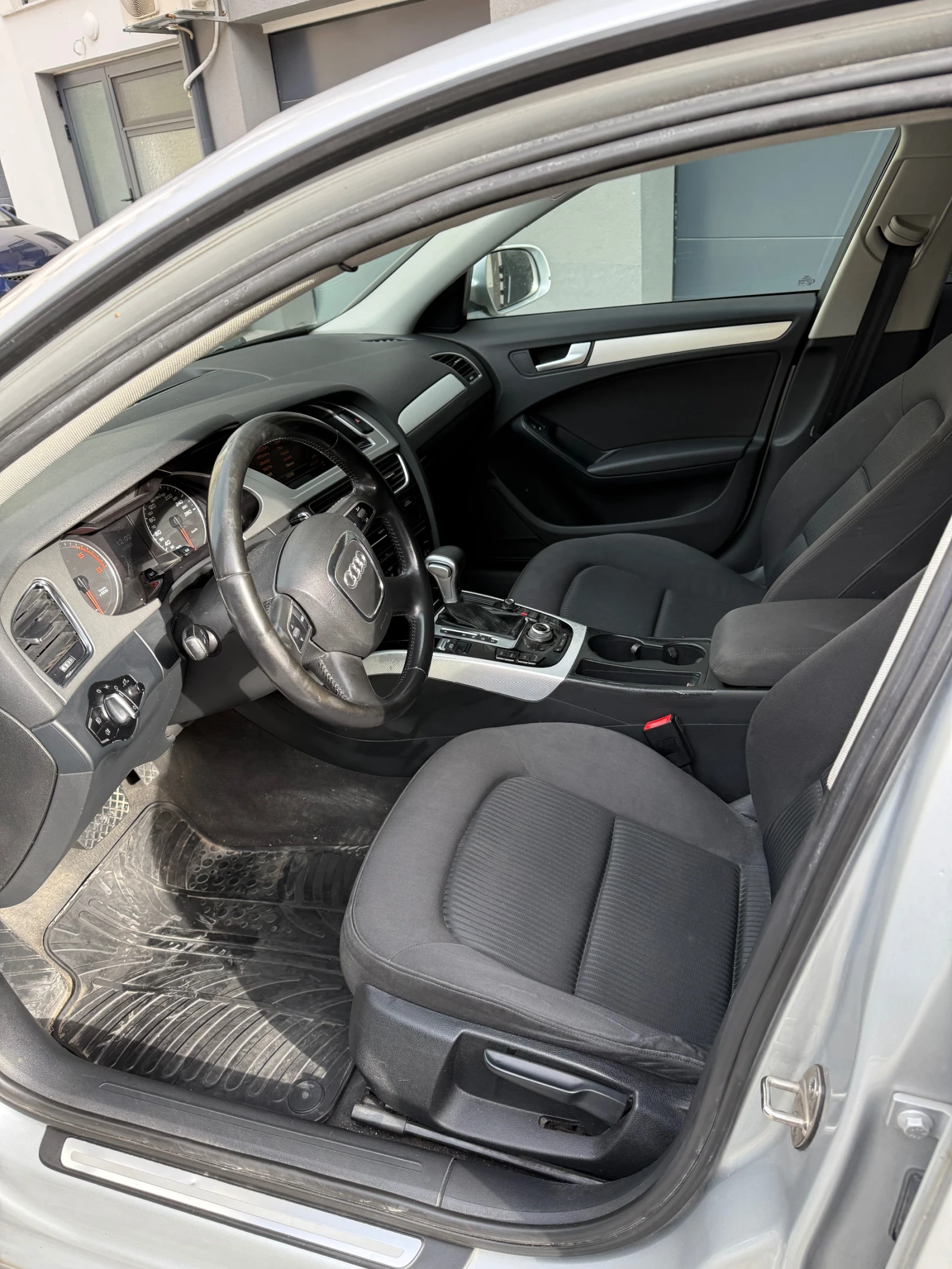 Audi A4 TDI, снимка 8 - Автомобили и джипове - 53847233