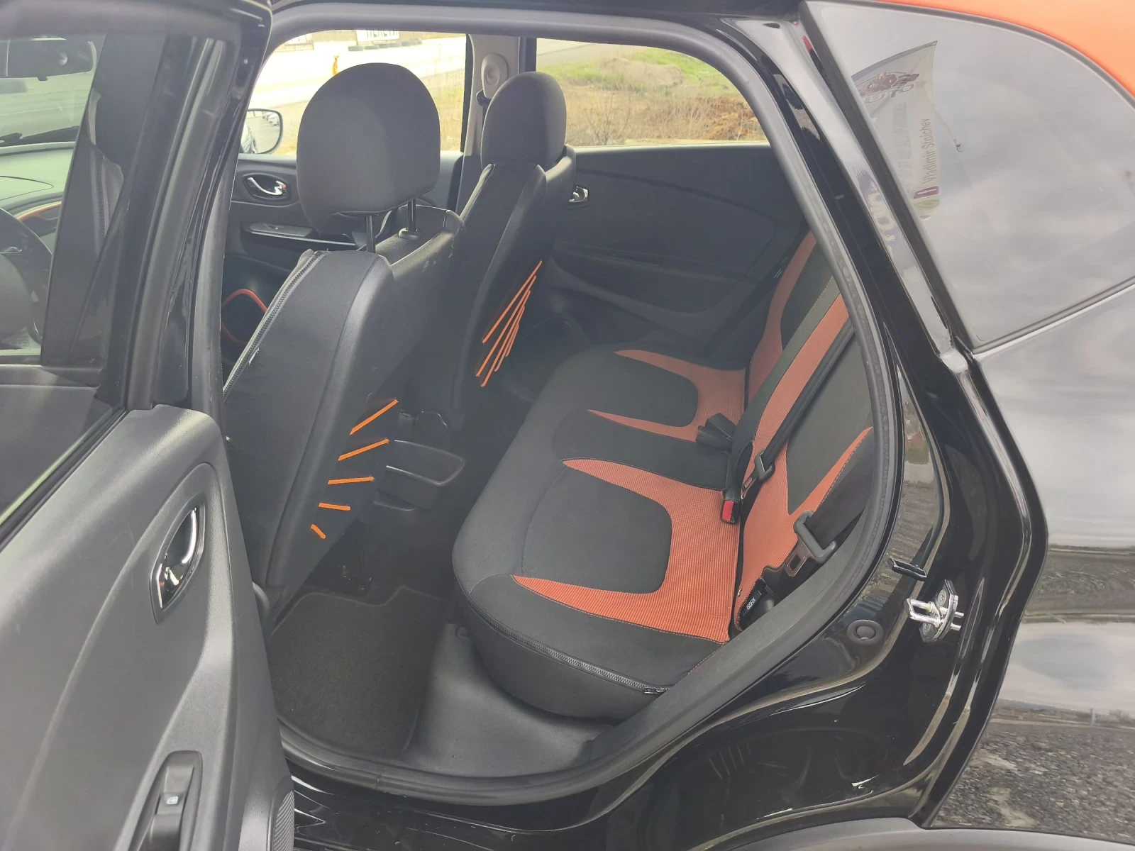 Renault Captur 1.5dci 90hp, снимка 10 - Автомобили и джипове - 53877434