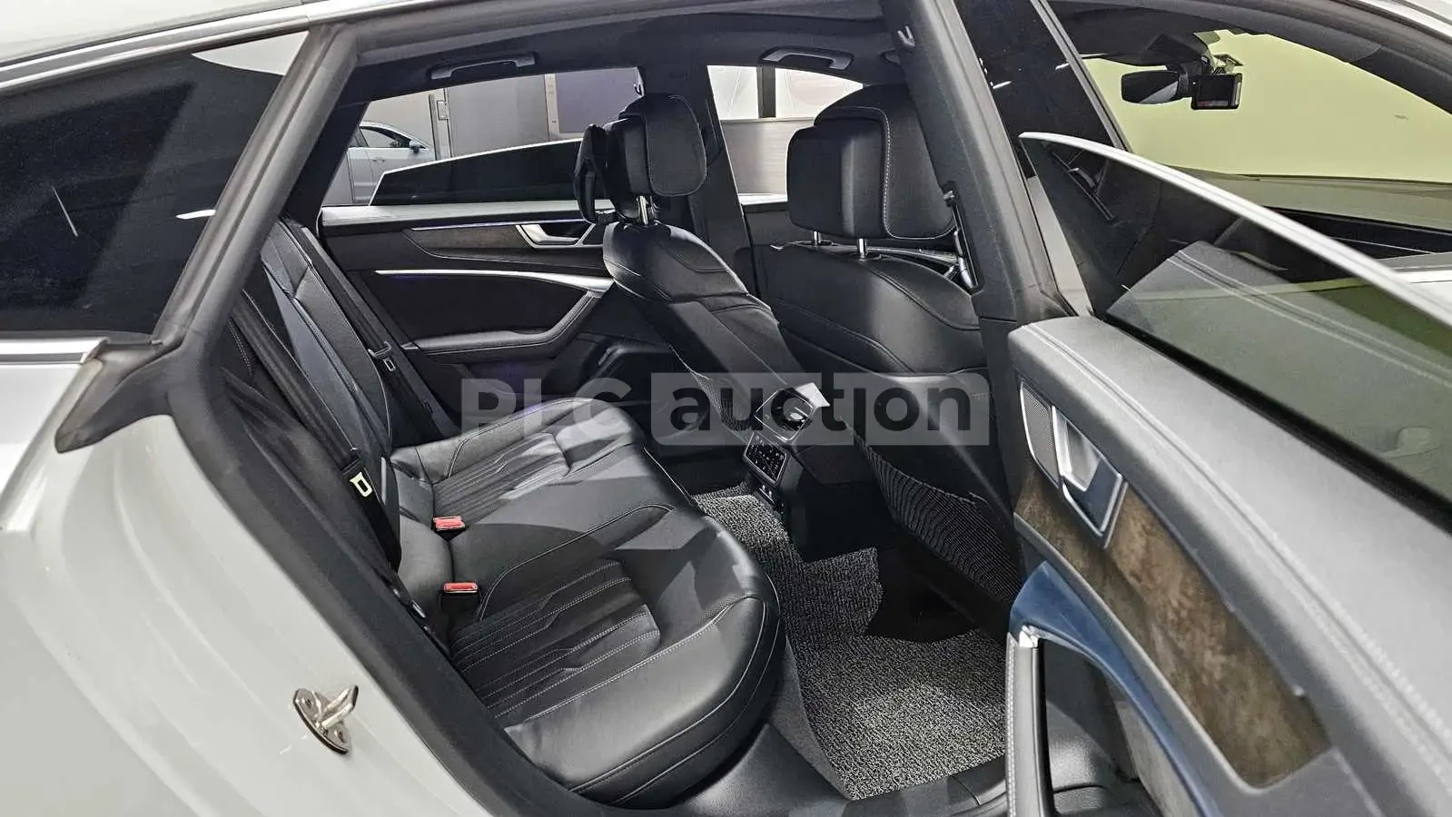 Audi A7 Адаптивен круиз контрол* Адаптивен круиз контрол, снимка 12 - Автомобили и джипове - 54056273