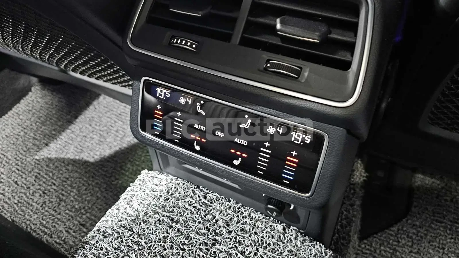 Audi A7 Адаптивен круиз контрол* Адаптивен круиз контрол, снимка 17 - Автомобили и джипове - 54056273