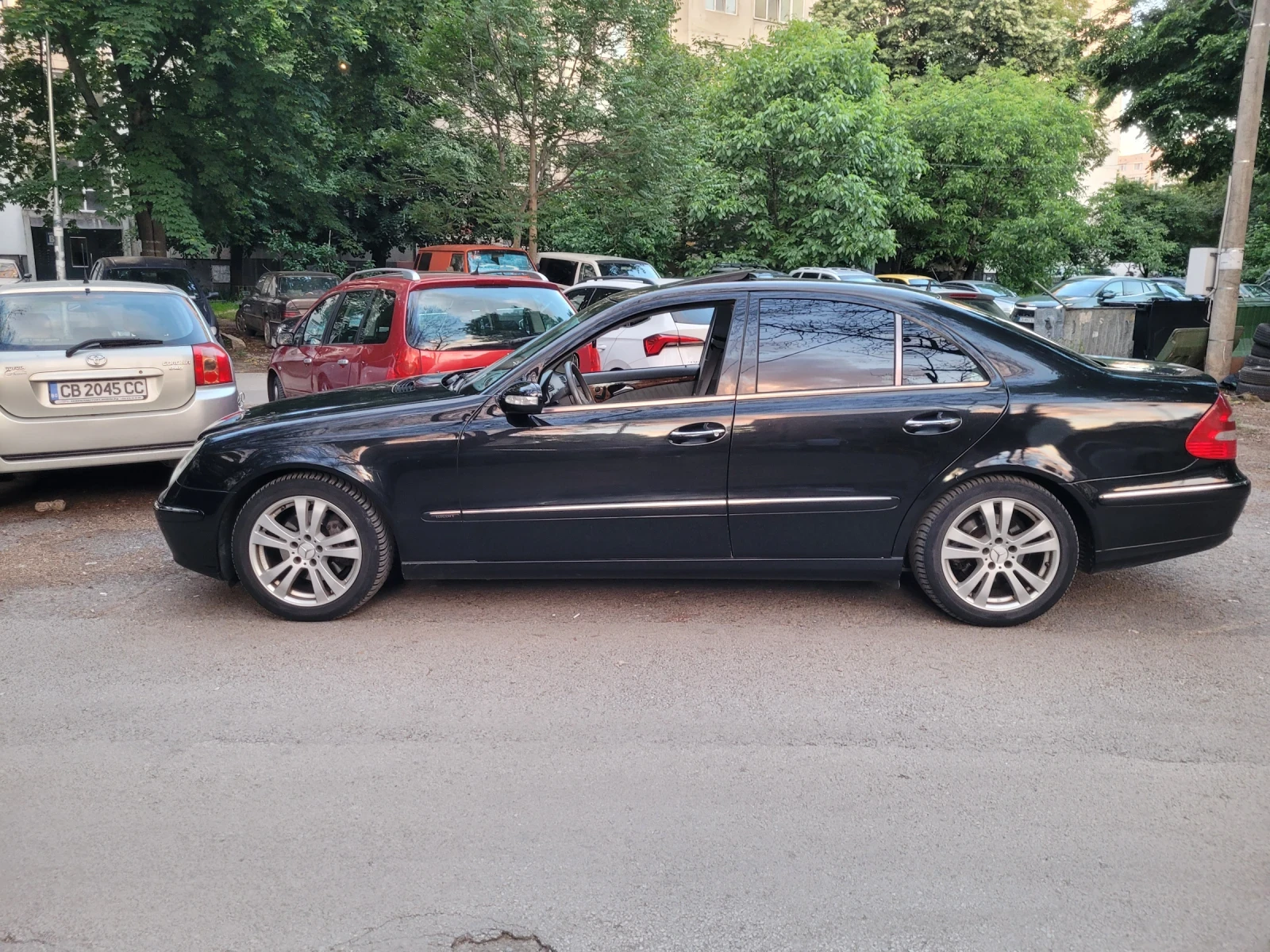 Mercedes-Benz E 320 FULL, снимка 3 - Автомобили и джипове - 54701041